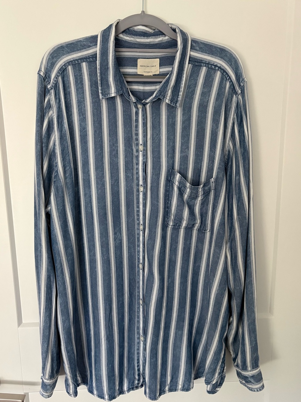 American Eagle Blue & White Striped Boyfriend Button Down Shirt - XXL
